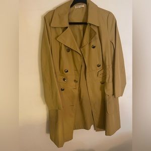 VINTAGE yellow/gold jacket with silver buttons. Mod, 1960’s style.